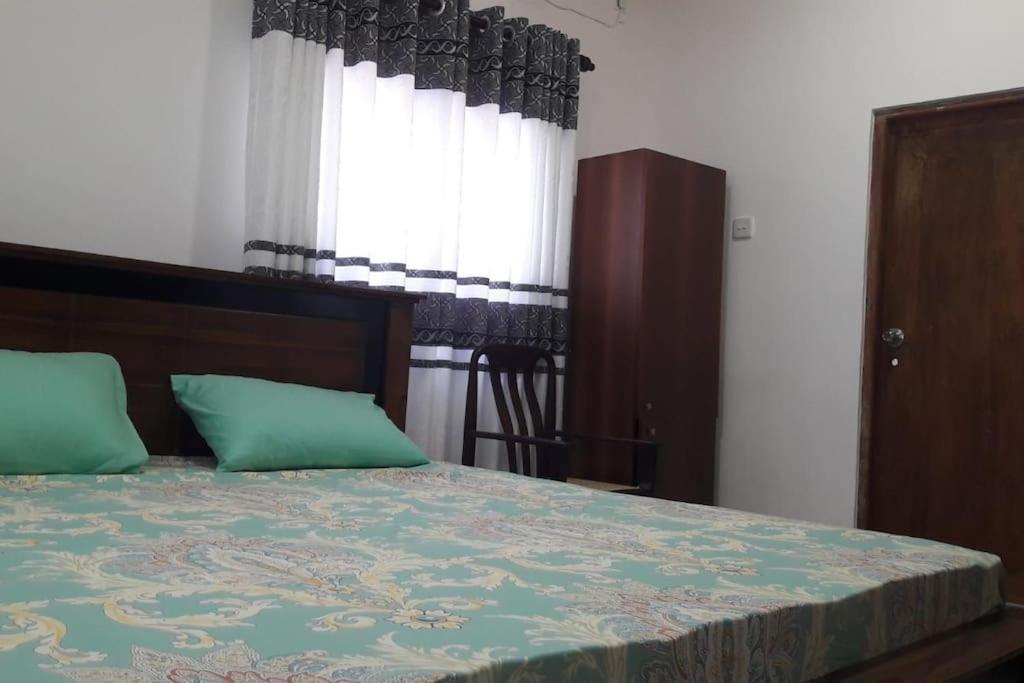 Bed and Breakfast Sky Bloom Homagama Экстерьер фото